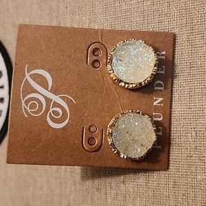 Plunder Design Jewelry earrings